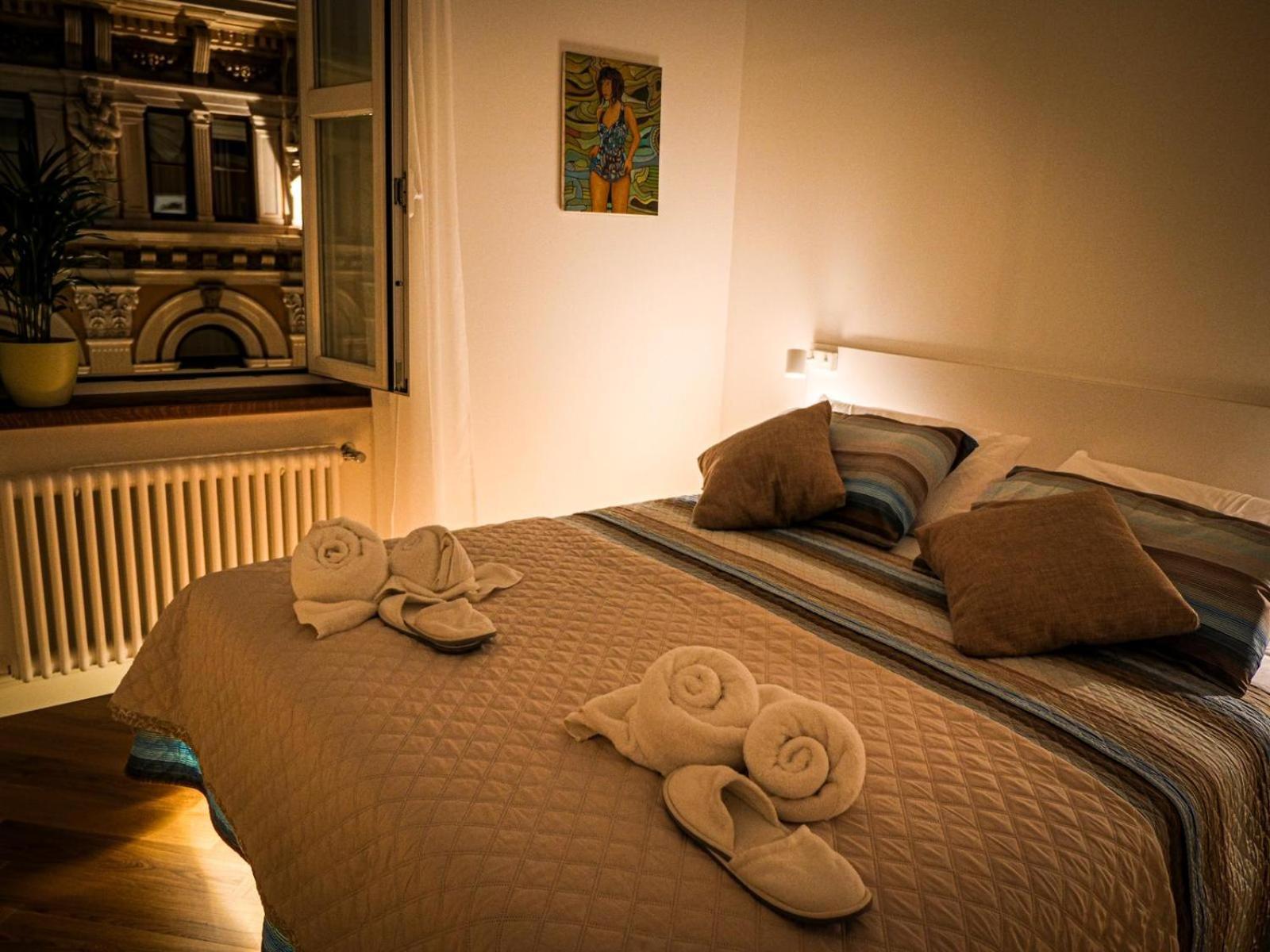 Casa Vacanze Trieste - Vista Piazza Unita エクステリア 写真