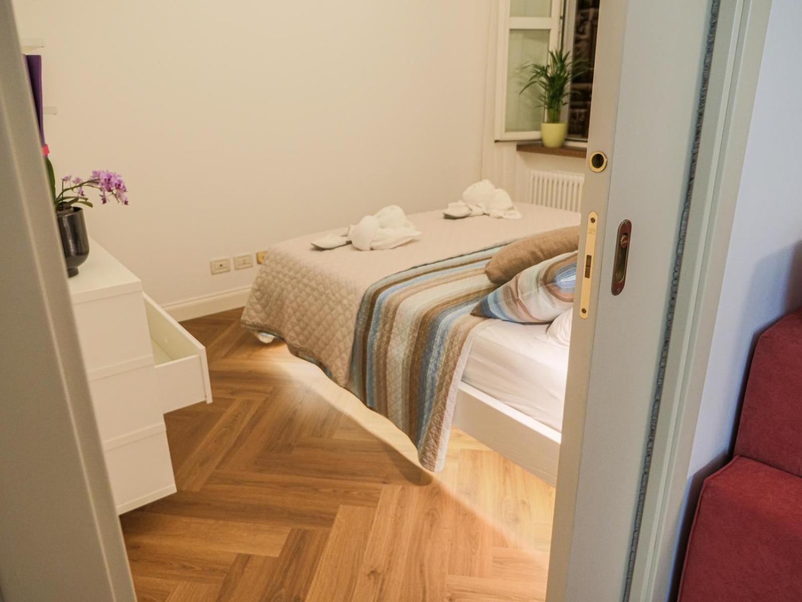Casa Vacanze Trieste - Vista Piazza Unita エクステリア 写真