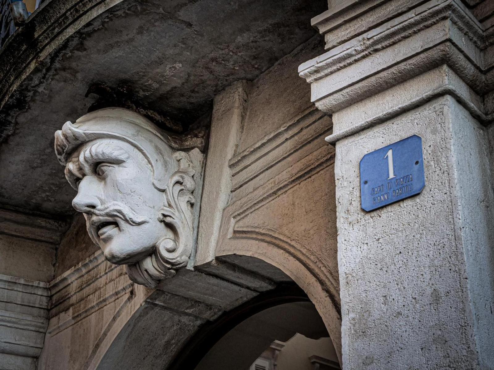 Casa Vacanze Trieste - Vista Piazza Unita エクステリア 写真